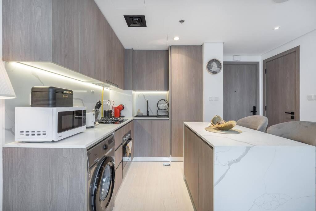 Brand New Listing & & Czechin Appartamento Dubai
